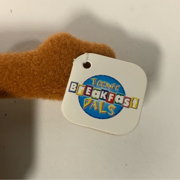 Nestle Quick cereal bunny. Vintage Teenie breakfast Pals. - Picture 3 of 5